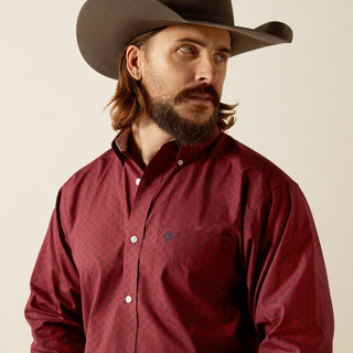 Cowboy Swagger Ariat Men's WF Issac LS Shirt Dark Red and Navy