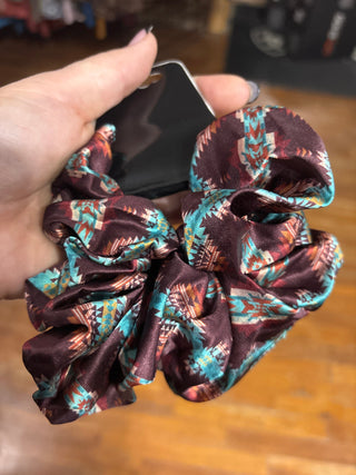 Cowboy Swagger Sterling Kreek Bermuda scrunchie