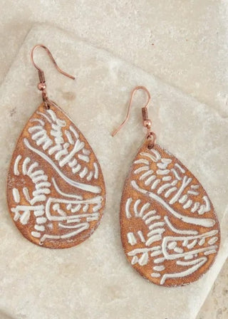 Cowboy Swagger Blazin Roxx Brown & White Stamped Leather Earring